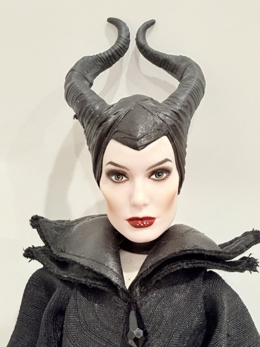 Maleficent Movie Masterpiece 1/6 Scale Action Figure